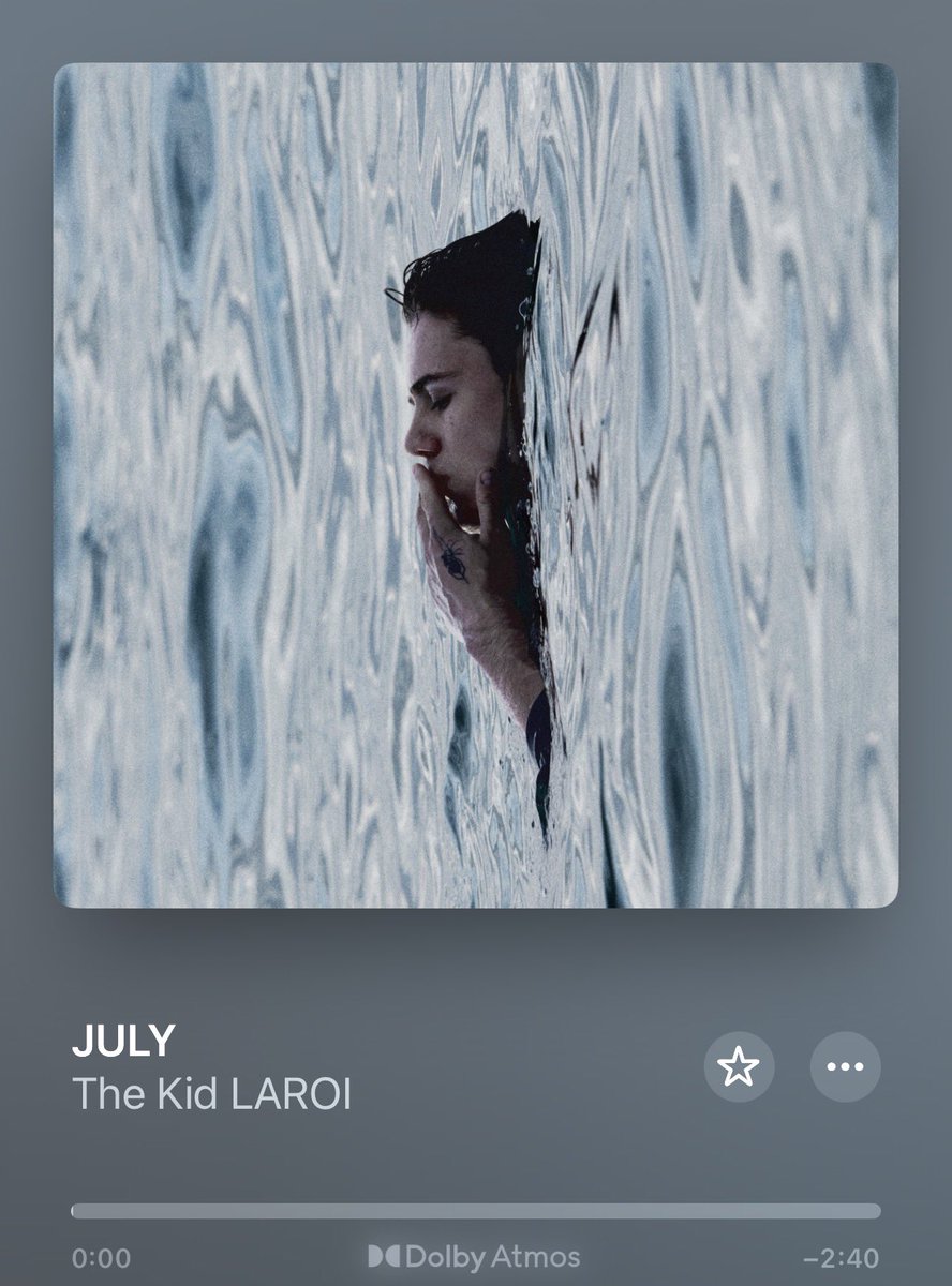 thekidlaroii's tweet photo. Happy JULY 🖤 https://t.co/LRecXV0Inw