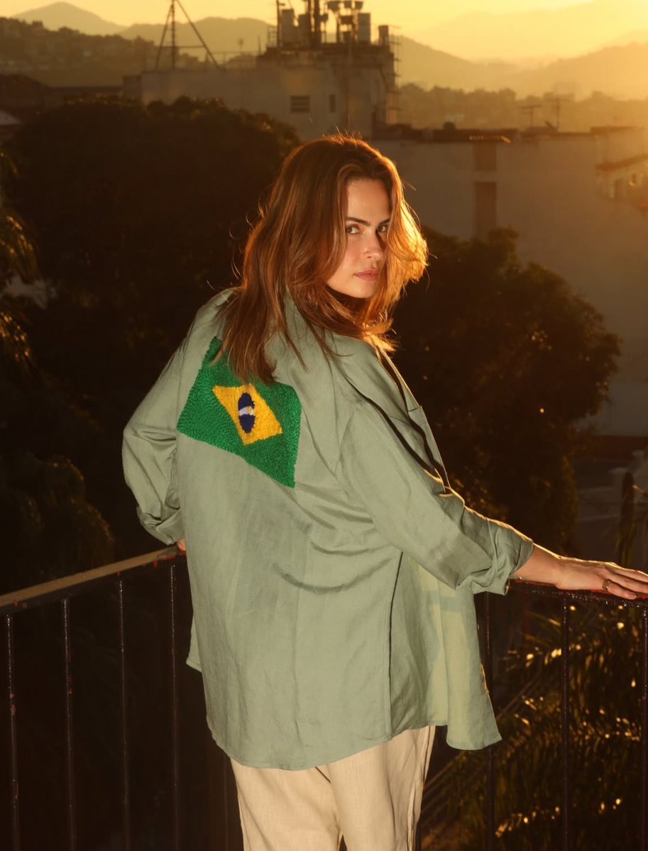 aprenaultnews's tweet photo. Encantada com essas fotos! 🥵 https://t.co/hya5TJ4Y5a