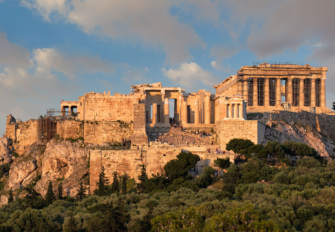 panos_panay's tweet photo. Pumped to see @awscloud bring its first Local Zone to Athens. A big step forward for businesses operating in Greece.  Special to be there for the announcement and meet with @kmitsotakis. https://t.co/m4uKCYUzAA