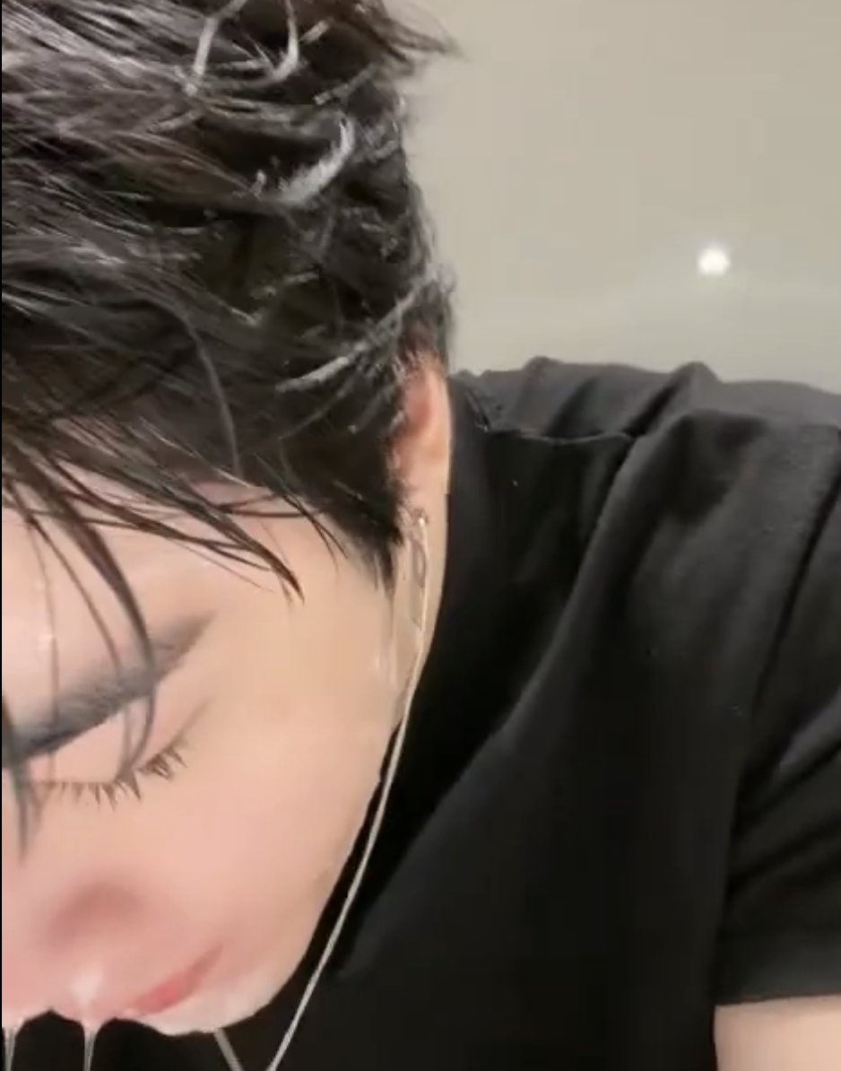 88xiaojun8's tweet photo. 肖俊 Xiaojun 샤오쥔 シャオジュン https://t.co/iTozHYbW34
