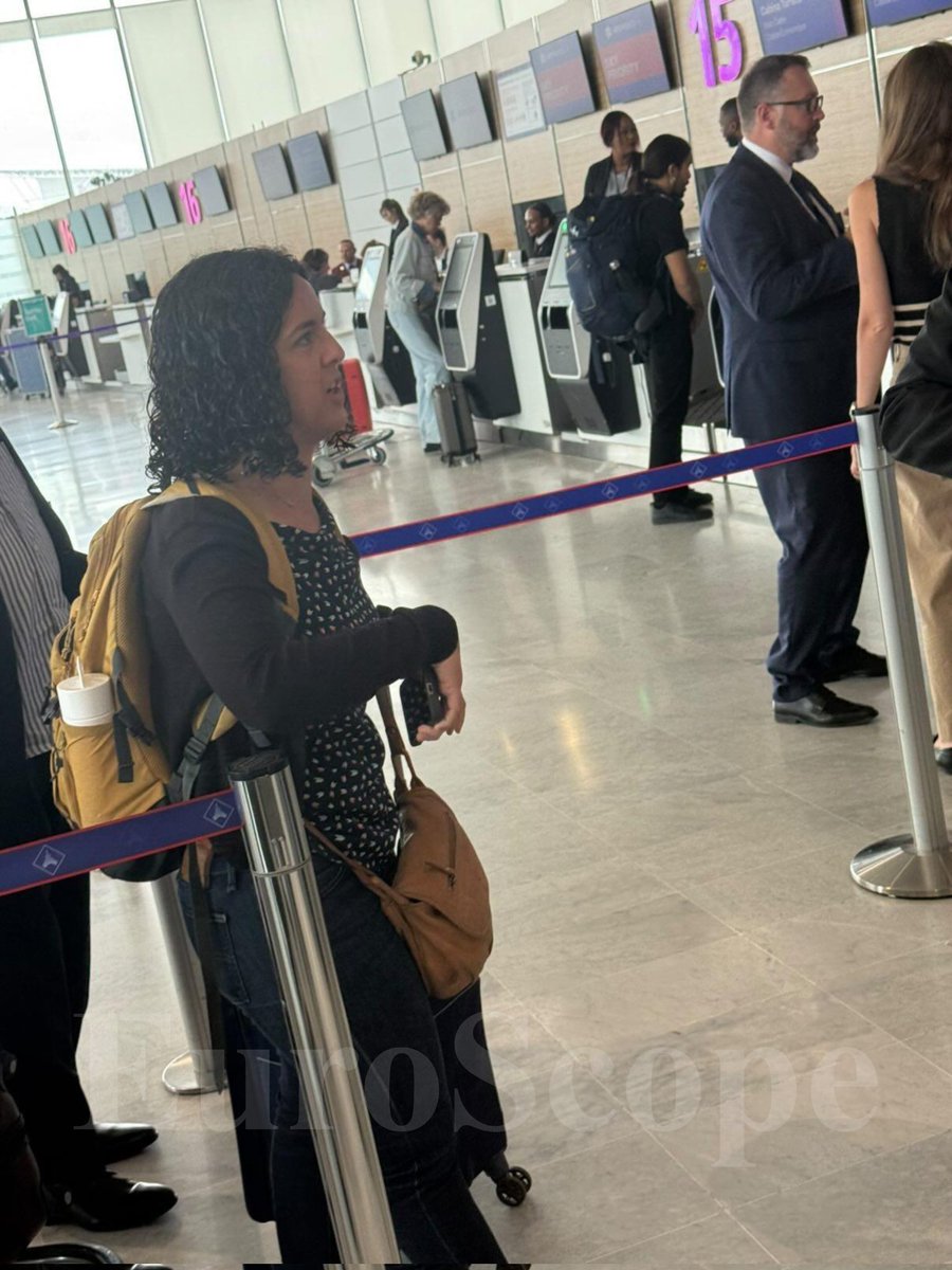 EuroScope_media's tweet photo. Les démarches judiciaires sont les mêmes lorsqu'il est question d'image publique d'une délégation officielle se rendant au Liban en classe business ? https://t.co/xcR81my4wy