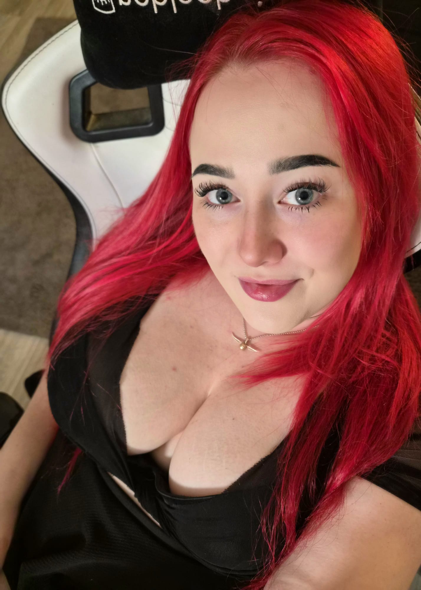 Write me Private for more if you like 😋😍 https://t.co/C9iVMRN9QA #Private #sexy #bbw #boobies #gamergirl #nerd #style #Germany #America #Elon #Trump #Charlie #Booty #Sizequeen https://t.co/iZVxIxxrfa