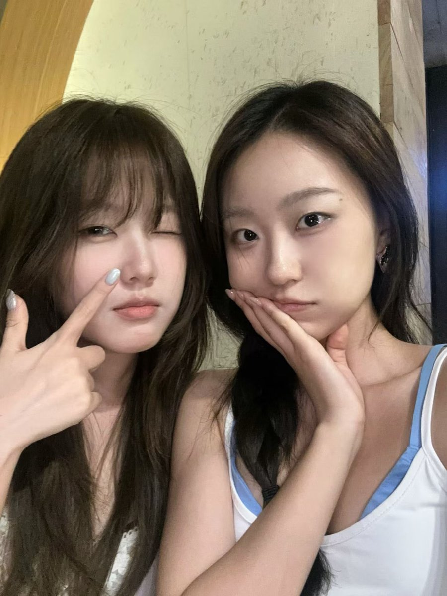 jiangxiaomoaaa's tweet photo. #反差 #女��� #合照 #自拍 https://t.co/Kf1xbKQ6M5