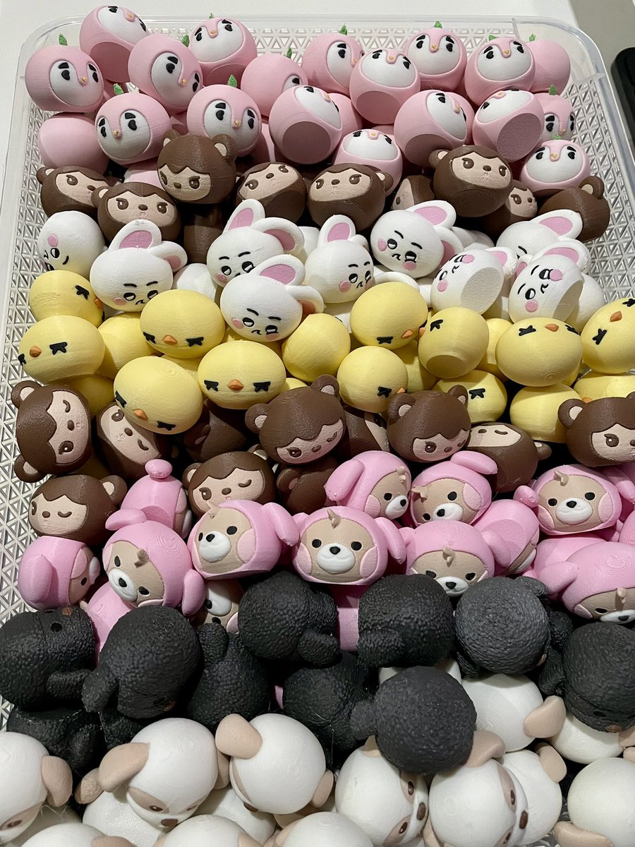 zuhassainte's tweet photo. finally, finished! post processing and packing all day today then can relax na hahahuhu again these are NOT edible po https://t.co/wLRQzTQ4uu