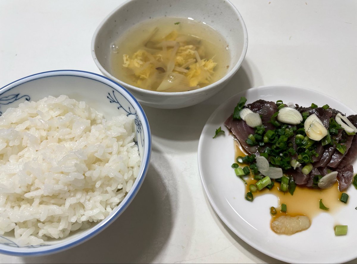 charapiro's tweet photo. ただいま😊
カツオとスープと米！！
飯食って明日もがんばろ！！ https://t.co/oD4MXGgqiS