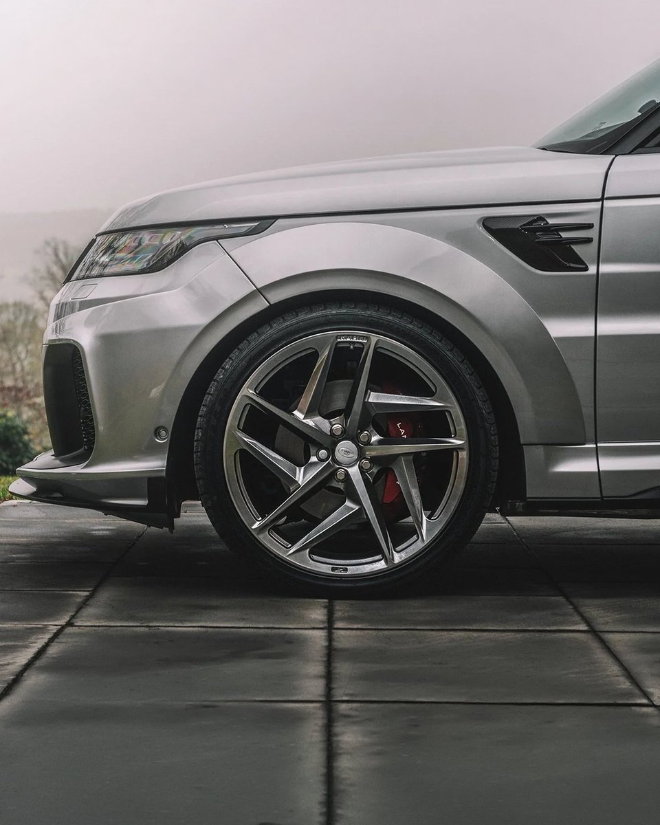 AKAHNDESIGN's tweet photo. The original.
Shown here on the 2018 Range Rover Sport SVR Pace Car Package, the Type 52 marked the beginning of one of KAHN's most iconic wheel designs.
Now it's almost time for the next chapter.
Watch this space.
#KahnForged #KahnDesign #ForgedWheels #Wheels #ComingSoon https://t.co/E2ZOOqZz0w