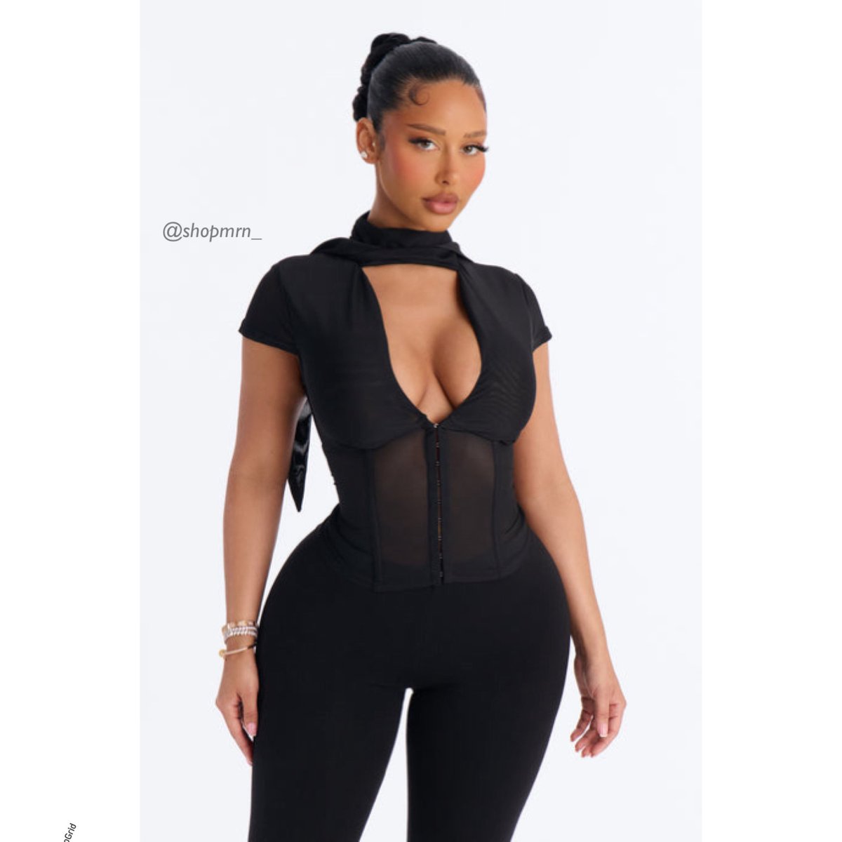 shopmrn_'s tweet photo. Tie Front Mesh Top
Sizes: S, M, L
Colours: Display Colour
Price: 26,000NGN https://t.co/wBzvwl5zDe