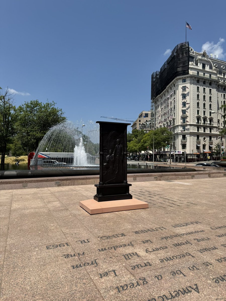 ThompsonM_14's tweet photo. Freedom Plaza all done https://t.co/1NYNHJOIuJ