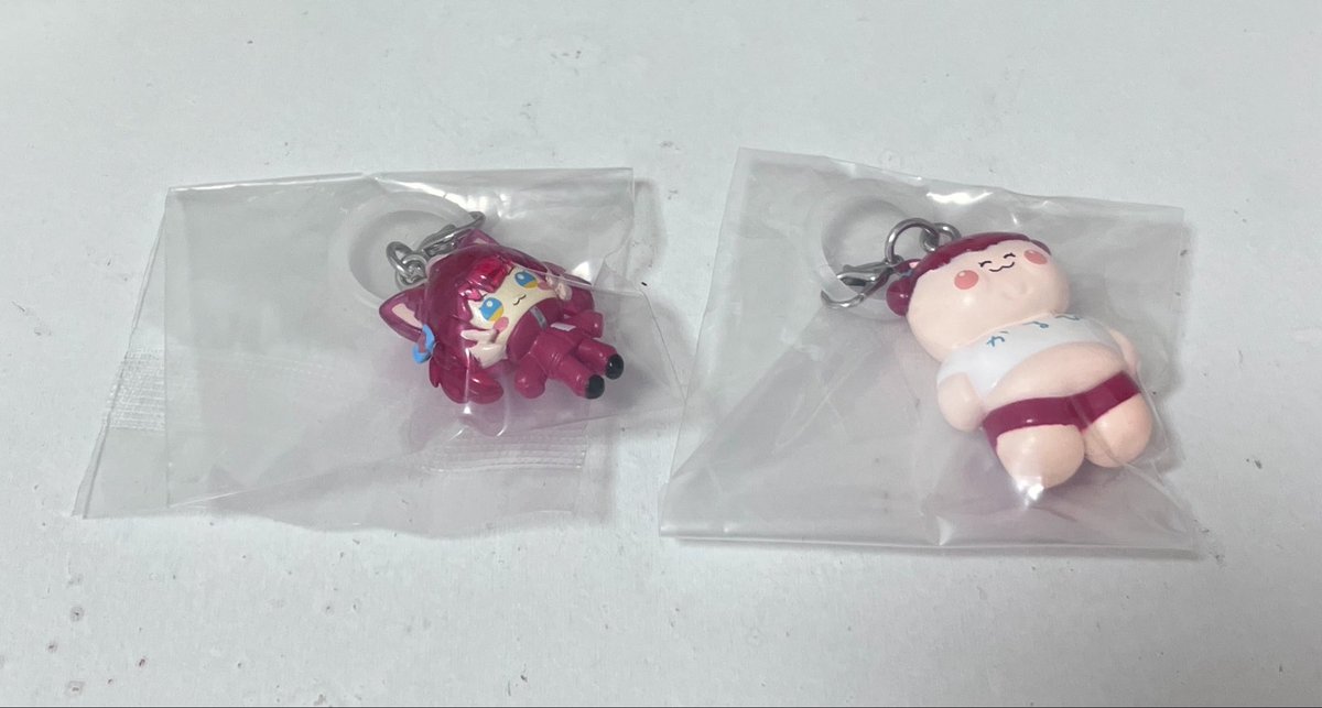 rdc6_r's tweet photo. 【交換】赤見かるびめじるしアクセサリー ガシャポン ガチャガチャ

【譲】画像のもの デブかるび 赤見かるびB

【求】赤見かるびA

郵送での交換希望です。コンプ目当てですので決まり次第締め切らせていただきます。
お心あたりの方はお気軽にお声掛けください。 https://t.co/eIH9WBMwMM
