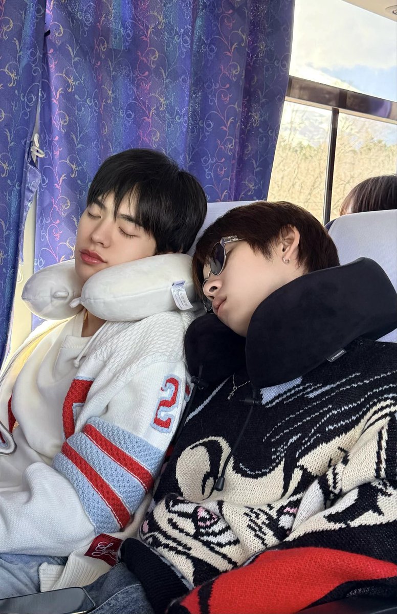 twnpichpr's tweet photo. Must be nice. https://t.co/WNJ52qCN0o