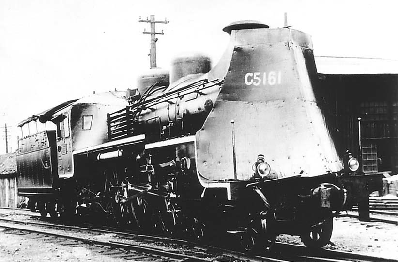 0518nitori's tweet photo. @umE8yGxMJX2ezhx ・C51 61 流線型 除煙試作車
・80系 事故復帰車 クハ86015
・EF57 空襲防護 戦時迷彩色
・大日本帝国陸軍 二十四糎列車加濃

存在があまり知られてなさそうなもの、この4つで行かせていただきます！ https://t.co/30RWYEjHLW