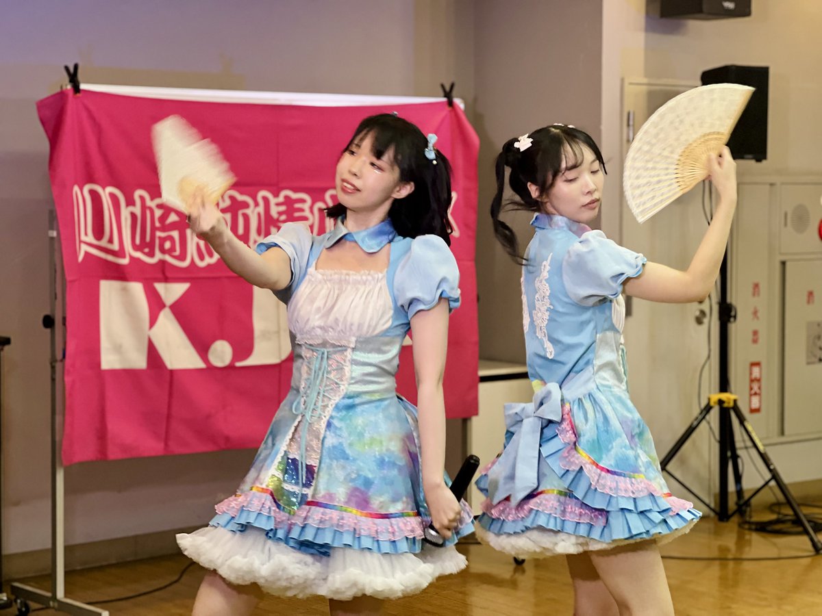 me_____nmen's tweet photo. 2026.07.01 川崎純情小町☆川崎市制記念日ライブ＠てくのホール
ツーショット集️🩵🩷🤍
 #川崎純情小町 https://t.co/L5oIQK2o1H