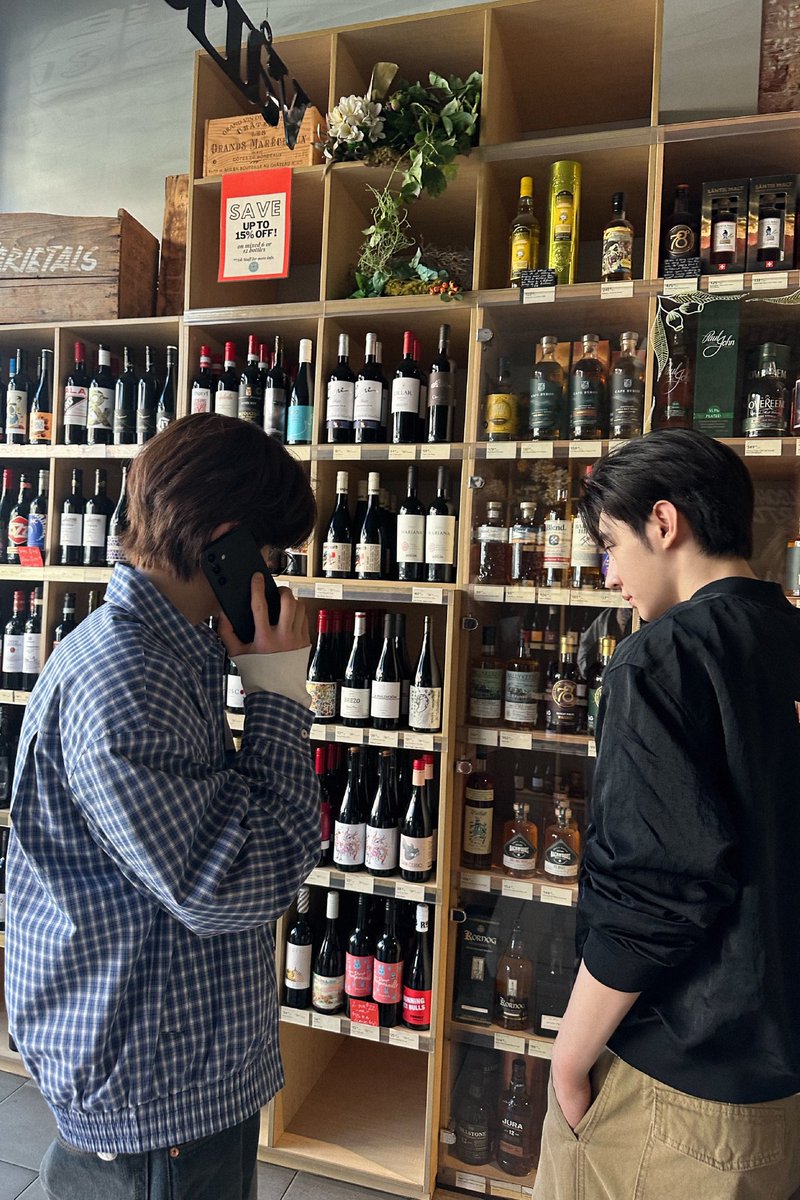 ENHYPEN's tweet photo. 멤버들과 함께라 행복했던
멜버른 여행기 Day 1 Log

🔗https://t.co/ENEHtOzhxj
📍 🍝→🍷🍨 →🛒→🎣→🍖

#ENHYPEN #엔하이픈 #먹자빠 #호주 #TRAVEL_BOOK https://t.co/rlE28S9JuV