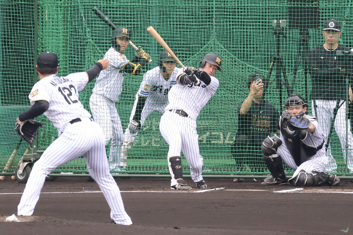 daily_fujimaru's tweet photo. シート打撃を行った #近本光司 選手
1打席目では、鮮やかな流し打ちで左前打を放ちました🔥
#阪神タイガース https://t.co/PXBR8UdwBS