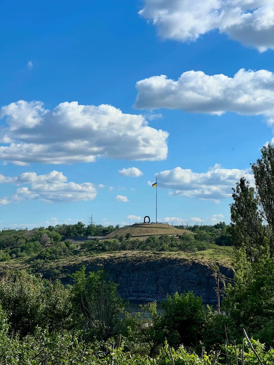 IndustrialkaZP's tweet photo. 🇺🇦✌️Наше рідненьке 😍🫶☀️
Фото a.l.i.n.a.a._
#Запоріжжя #Zaporizhzhia #zprzcity https://t.co/x6b6q6NA7D