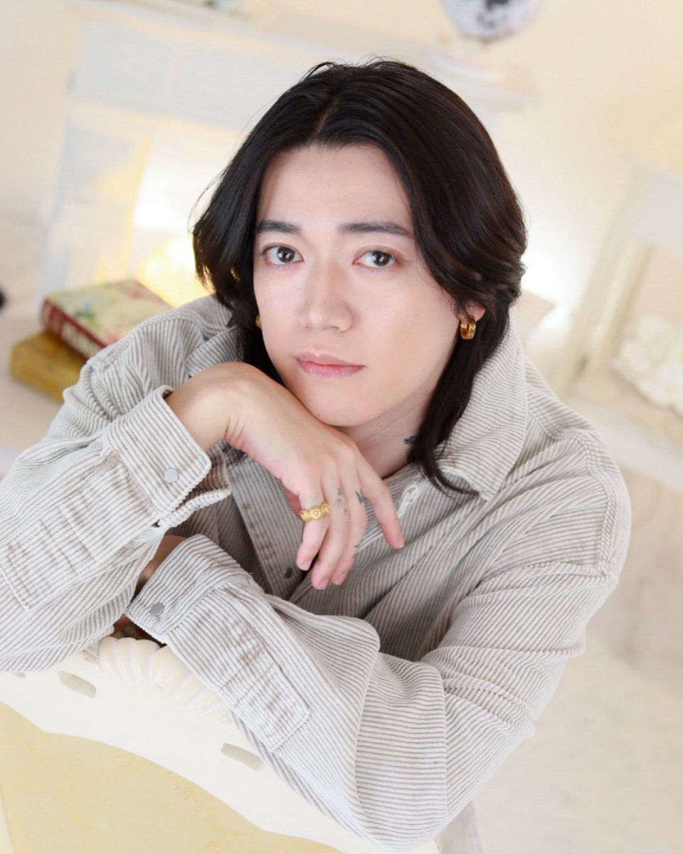 Rin_ikebase's tweet photo. 【ジャニーズ系なのに超絶トーク力】
普段はIT系の仕事をしているらしい。
ビジュ大優勝な上に、思想力とエスコート力が神レベル。
初対面でも一瞬で緊張ほぐして本音引き出してくれるの凄すぎん？
「出会えてよかった」ってセリフ、全オタクが言ってる 🤦‍♀️ https://t.co/lvZurn9qpy