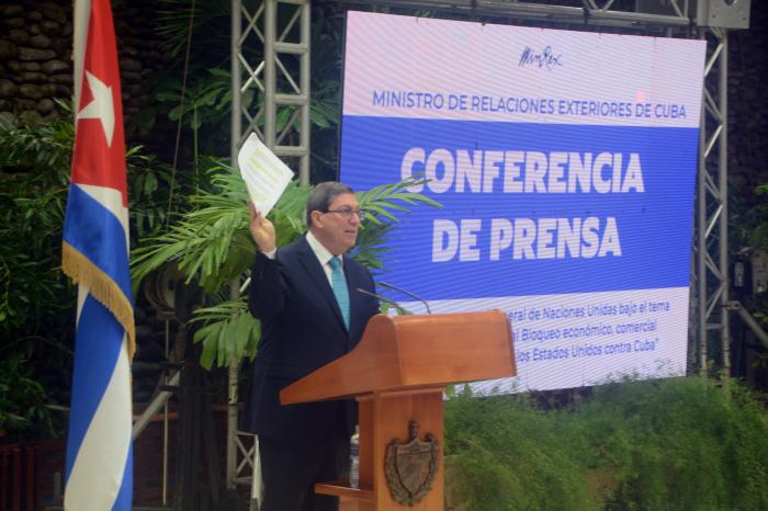 alfonso_noya's tweet photo. A pesar de presiones brutales para impedir su realización, el próximo 7 de julio se llevará a cabo una sesión de Asamblea General de @ONU_es, donde #Cuba denunciará las acciones agresivas del gobierno de EE. UU. contra la Isla, confirmó @BrunoRguezP
👇 https://t.co/WSZFlv1LF2 https://t.co/qGgcctc2MJ