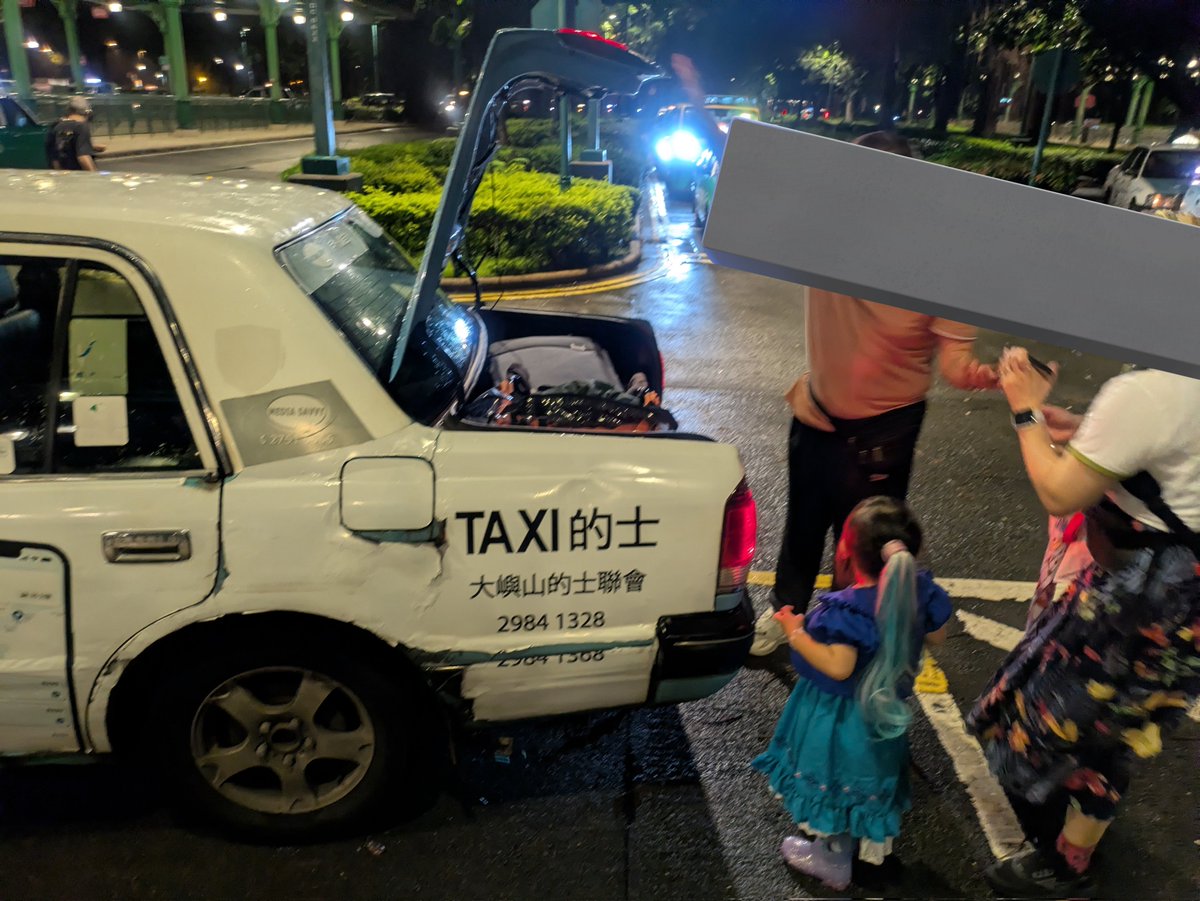 F105L's tweet photo. 香港で、「ヤバいタクシー捕まえちゃったなー」って思ったら、本当にヤバかったw https://t.co/JkWlgIns8i