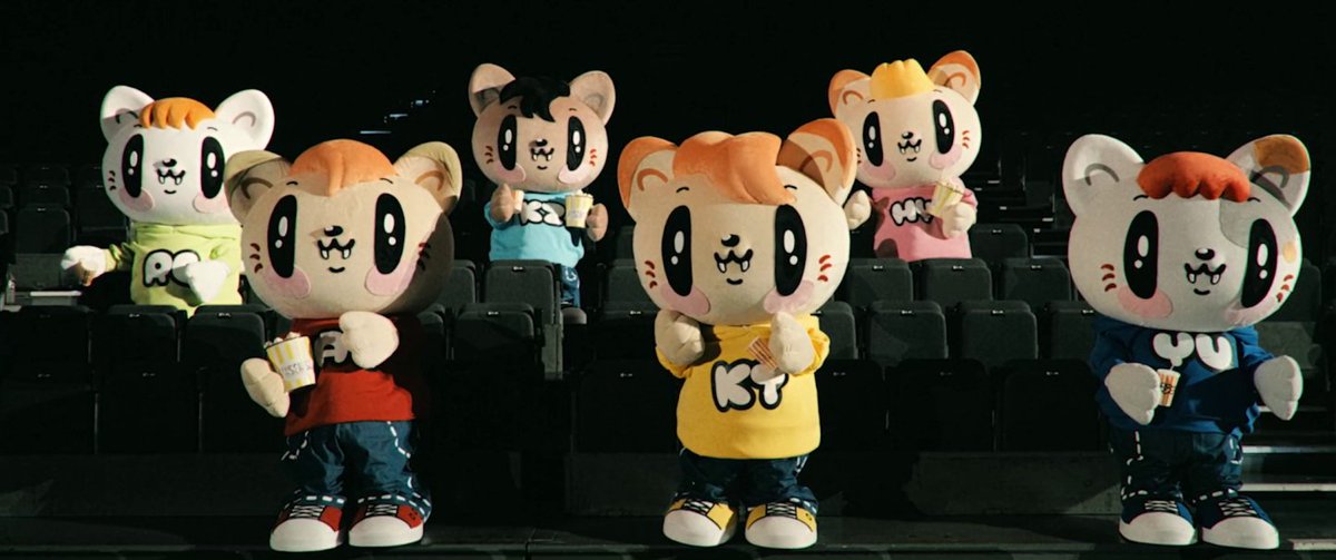 tkorange_rin8's tweet photo. この映画見る猫ちゃんたち映画やるよの匂わせだったのかなて毎回観るたび思ってる😂 https://t.co/1Tu6TFhAEF