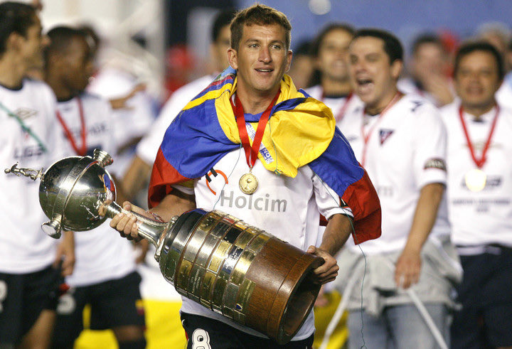 mathius_ec's tweet photo. Ecuador, el único país donde un club es más grande que la selección https://t.co/eiMSum9cqW