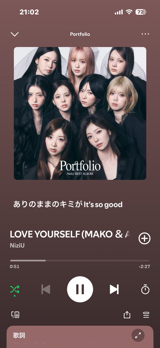 BiniBini__chan's tweet photo. やっぱりLOVE YOURSELF元気出る💫

 #NiziU_Portfolio 
 #NiziU_Passport https://t.co/X2pwFGIl8d