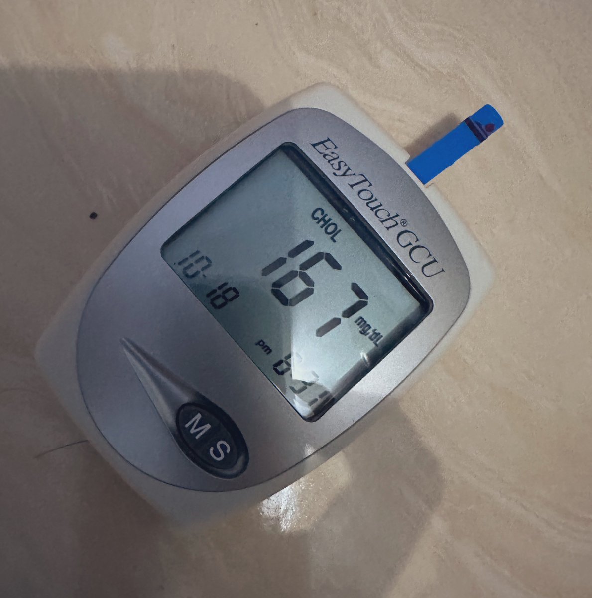 afrkml's tweet photo. That’s why klo sdh masuk usia 30 taun, rutinin yok cek tensi, gula darah, kolesterol tiap 3 bulan sekali buat mantau kondisi tubuh kita

Apalagi diabet dan hipertensi tuh kebanyakan g bergejala. Klo ga ngecek, drmn taunya

Sementara mereka bedua berbahaya meski ga bergejala 🥺🤏🏻 https://t.co/PLsCUlDTpT