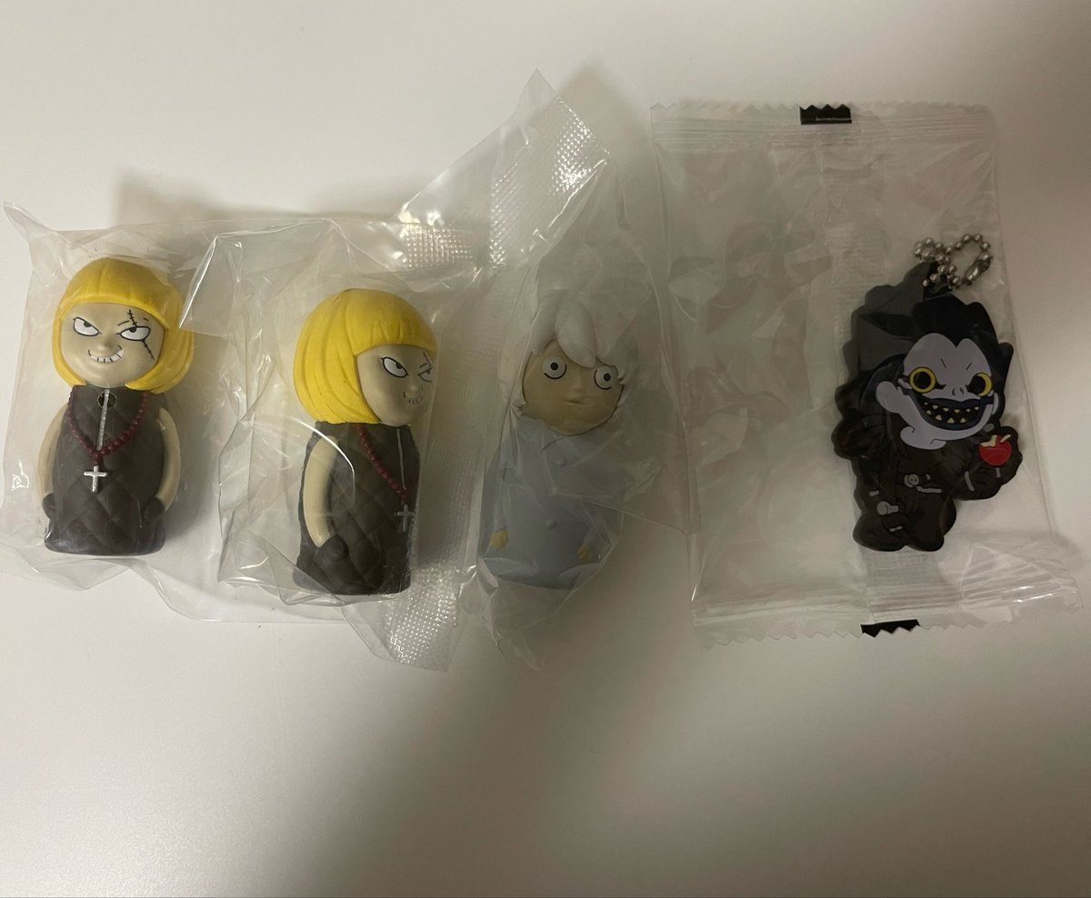 2lmhk321's tweet photo. 交換 DEATH NOTE デスノート 指人形 カプセルラバーキーホルダー

譲：指人形 ニア メロ
       キーホルダー リューク
求：指人形 海砂
       キーホルダー メロ、美砂

郵送希望です！
検索からでもお気軽にお声掛けください！ https://t.co/kbSwVT6pCD