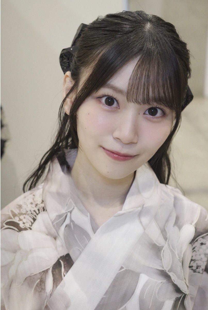 sakszuki's tweet photo. ほんまにえぐいて
ヘアアレンジもしたんですかグエエ可愛すぎ
 #shizukiblog https://t.co/DnrbivDMCD