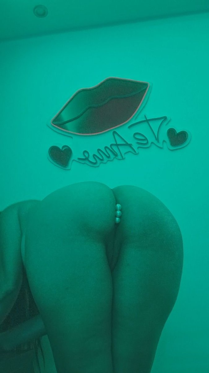MilfRebeca's tweet photo. Buen día bendiciones mal portados estamos Disponibles su milf Rebeca la colega vane y Aduana separadas o juntas 💣💋💣💋💣💋 https://t.co/dovdnwAFSr