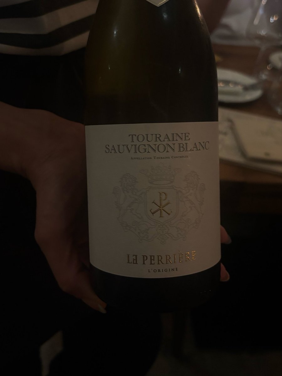 bleedingswan's tweet photo. frenchmaxxing night https://t.co/jt77EGsVZy