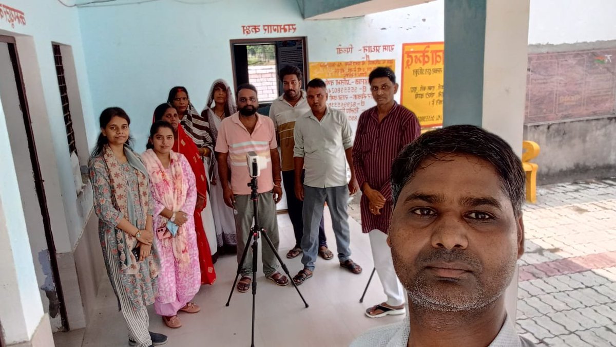 Ntep_ayodhya's tweet photo. जनपद अयोध्या, 100दिवसीय टीबी अभियान के अंतर्गत TU सोहावल के HRV पुलखावा एवं कलाफेरपुर में संभावित मरीजों का HHX से X Ray किया गया। https://t.co/RatT15D4yG