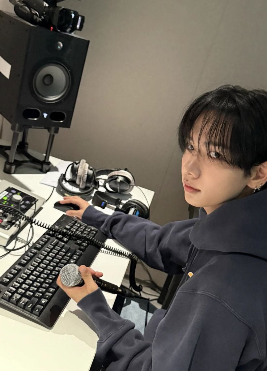 buhis_77's tweet photo. 아ㅎㅎㅎㅎ세상은 정말아직 따뜻하다 https://t.co/Q0gnjwa3uu