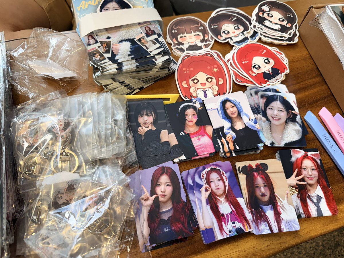 Fantube_AtHeart's tweet photo. 아린이 생일카페~ 굿즈를 많이 퍼드립니다~
내일까지니 꼭 방문해주세요~
강남 VB COFFEE

#앳하트 #아린 #생일카페 #AtHeart #Arin https://t.co/lFibNyJUn0