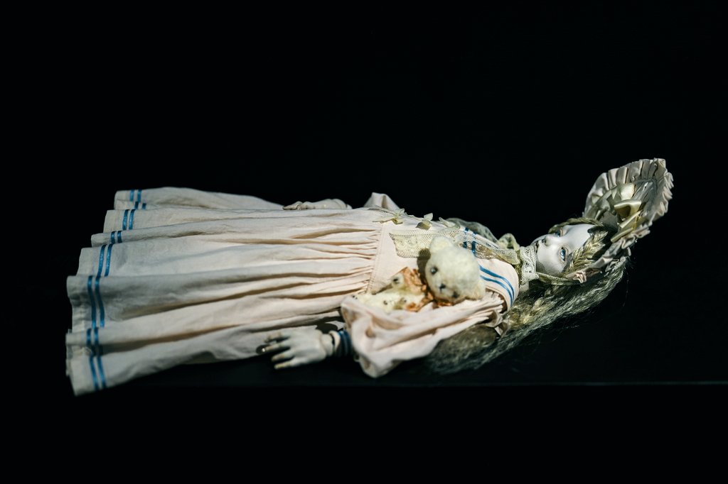 TanakaNagare's tweet photo. 『 Bain de lune -月浴宮- 』
出展作家
　夏目羽七海  @robin_n_
　「 金平糖 」

創作人形展
『 Bain de lune -月浴宮- 』
今週の開催
2026年7月3日(金) 〜 7月5日(日)
12:00 〜 20:00

美術實驗室 夜🌙 @raboratry_YORU https://t.co/uKDnyDkeUn