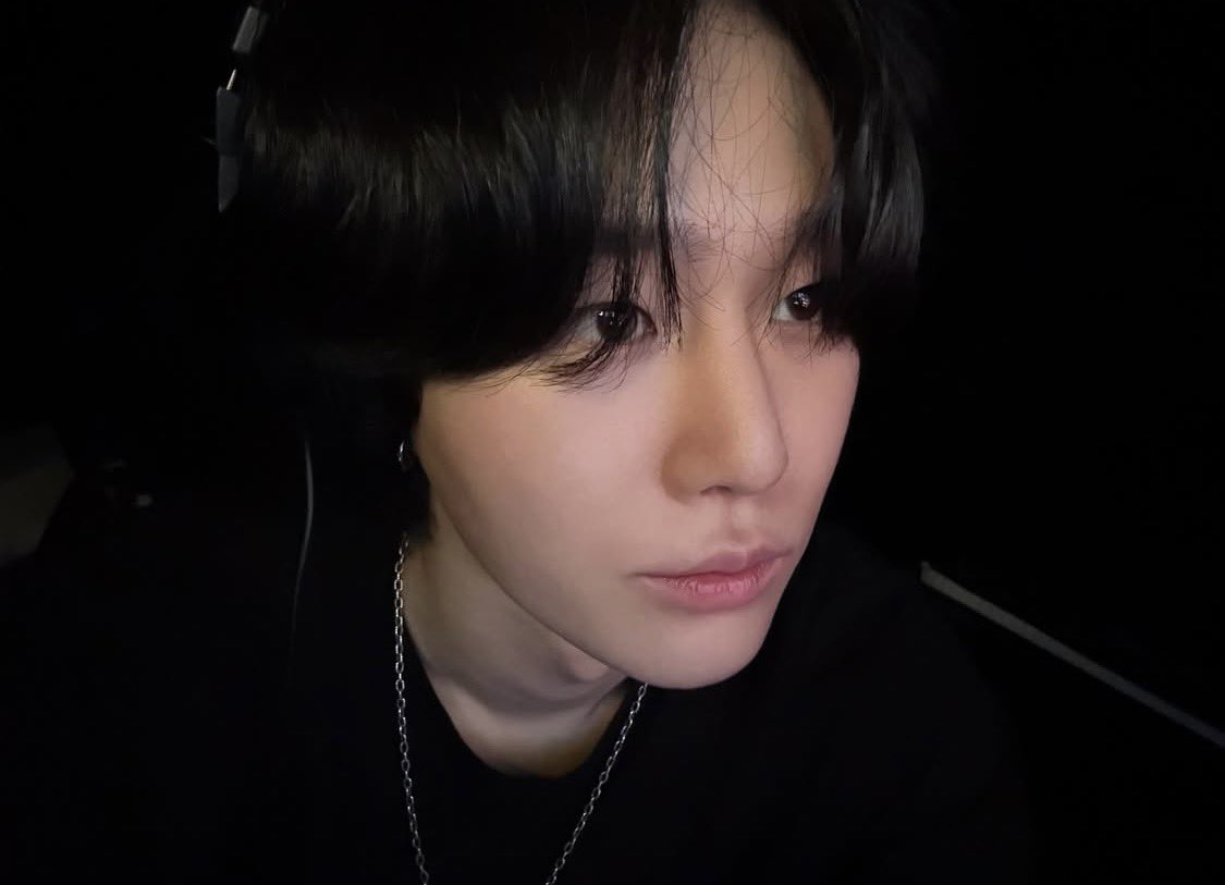 xparkhanbin's tweet photo. YUNSEOOOOOOO https://t.co/NHpzDWimfp