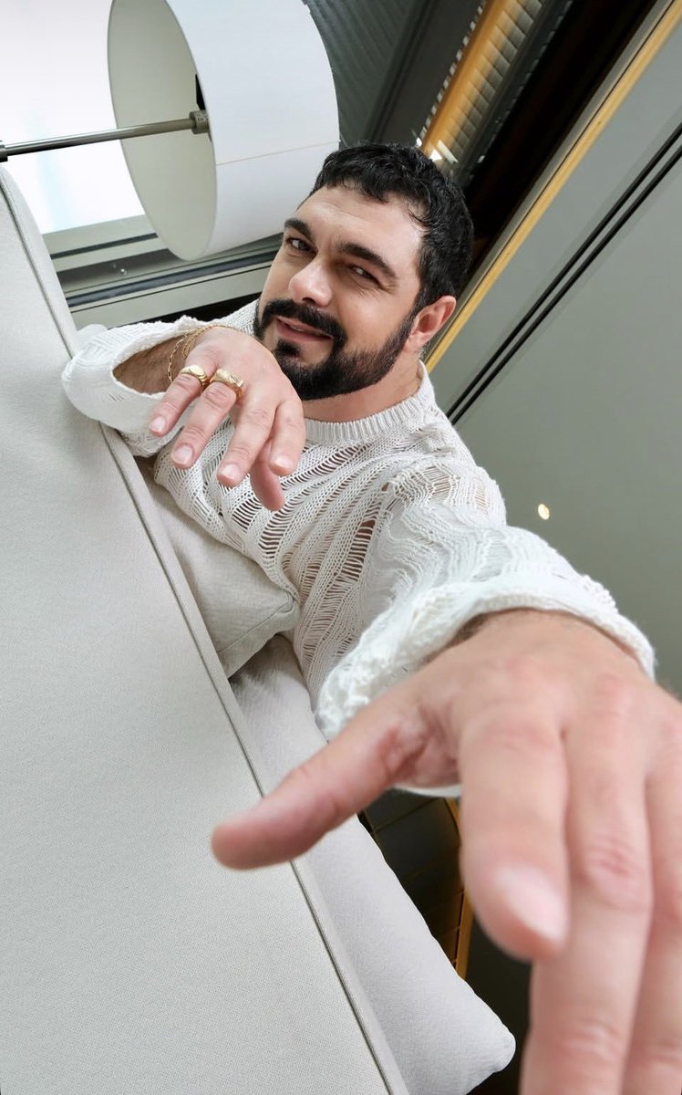Beatriz_HIC's tweet photo. #NETIZENSCHOICE #HalilİbrahimCeyhan for Most Handsome Man Alive 2026 #MHMA2026 #MHMA2026HalilİbrahimCeyhan
@thenreport https://t.co/ogJDOdpQ06