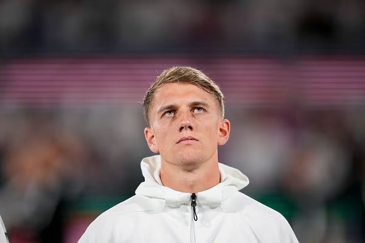 onlyswanss's tweet photo. 🚨 Reports claiming Ethan Galbraith has joined Stoke City for £5m plus £2.7m in add-ons are incorrect.

Only Swans understands the deal is worth just over £10m guaranteed, with around £3m in potential add-ons.

That means the total package could rise to around £13m if the clauses are met.