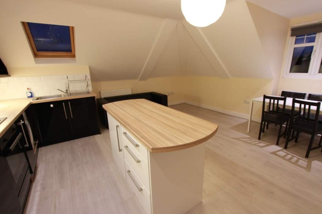 LettingsofLDN's tweet photo. 1 Bed Flat HA3 Westfield Lane, Harrow. Tube, Shops and amenities. #lol #lettingsoflondon #1bed #flats #Harrow #property 

https://t.co/0O39Sy5oPS

AVAILABLE NOW  

02032955000 Call 
07956522481 Whatsapp/message https://t.co/MgIVQ4gNAD