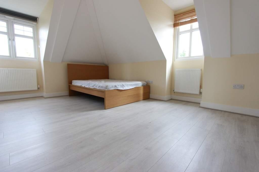 LettingsofLDN's tweet photo. 1 Bed Flat HA3 Westfield Lane, Harrow. Tube, Shops and amenities. #lol #lettingsoflondon #1bed #flats #Harrow #property 

https://t.co/0O39Sy5oPS

AVAILABLE NOW  

02032955000 Call 
07956522481 Whatsapp/message https://t.co/MgIVQ4gNAD