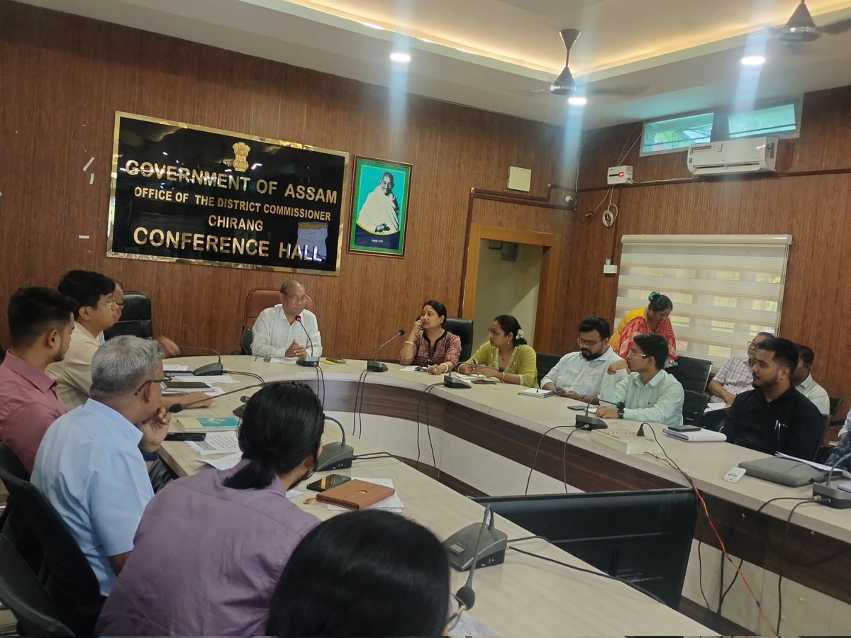 ChirangDc's tweet photo. District Commissioner Shri Gakul Chandra Brahma reviewed government schemes in Kajalgaon, Chirang, emphasizing timely implementation, effective monitoring, and inter-departmental coordination, with focus on health and animal care improvements. https://t.co/mdgp32nkS7