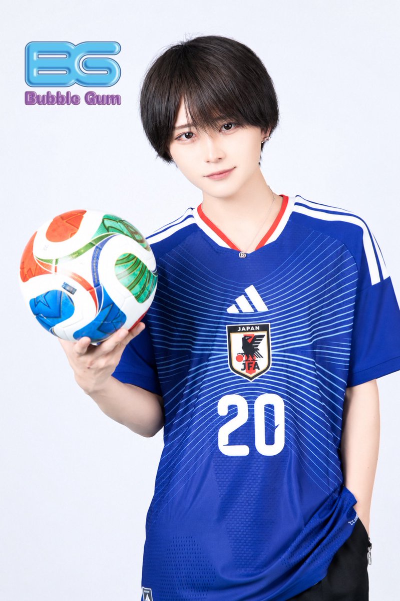BubbleGum_idol's tweet photo. 🇯🇵⚽️・────────────────・⚽️🇯🇵

【W杯お疲れ様でしたビジュアル公開】

⚽️ Name：紫苑【@shion_lipla 】
🏆 Group：Lip Lapin
🎨 Color：💜

⚽️ Name：じん【@jin_lipla 】
🏆 Group： Lip Lapin
🎨 Color：💚

⚽️ Name：ろろ【@roro_hinata 】
🏆 Group： Noctwile
🎨 Color：💛

『いいね+RP=300』
達成したいです

NEXT MEMBER▶︎4年後にまた会いましょう

📣 日本代表お疲れ様でした。感動をありがとう🇯🇵🔥

🇯🇵⚽️・────────────────・⚽️🇯🇵

#サッカーワールドカップ
#日本代表
#W杯