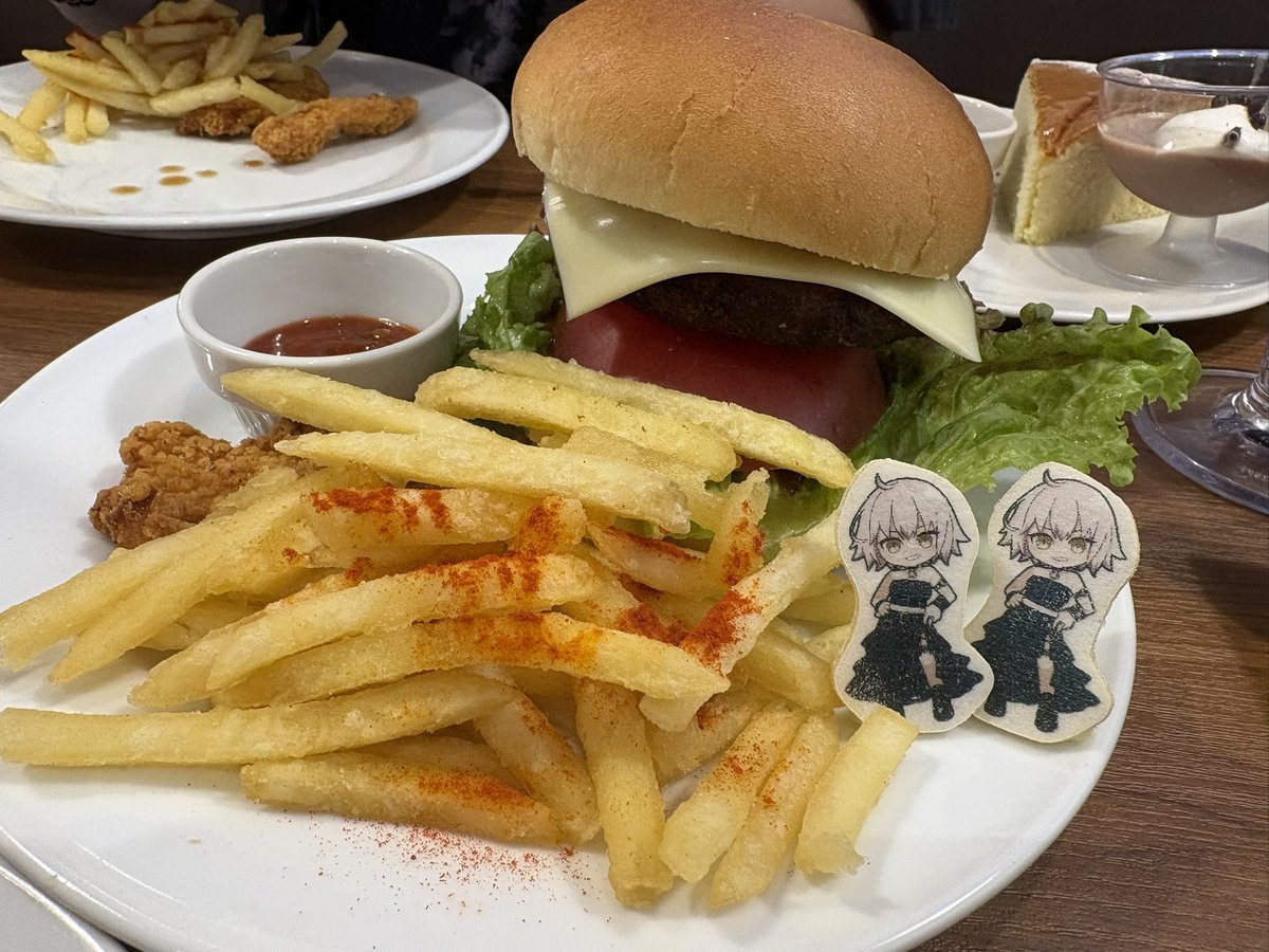 roro_982's tweet photo. グッズ2店舗分で合計約10万です💸
これからは雑草と家にたくさんある犬の抜け毛を食べて暮らそうと思います。 https://t.co/5qEWpjOEwc