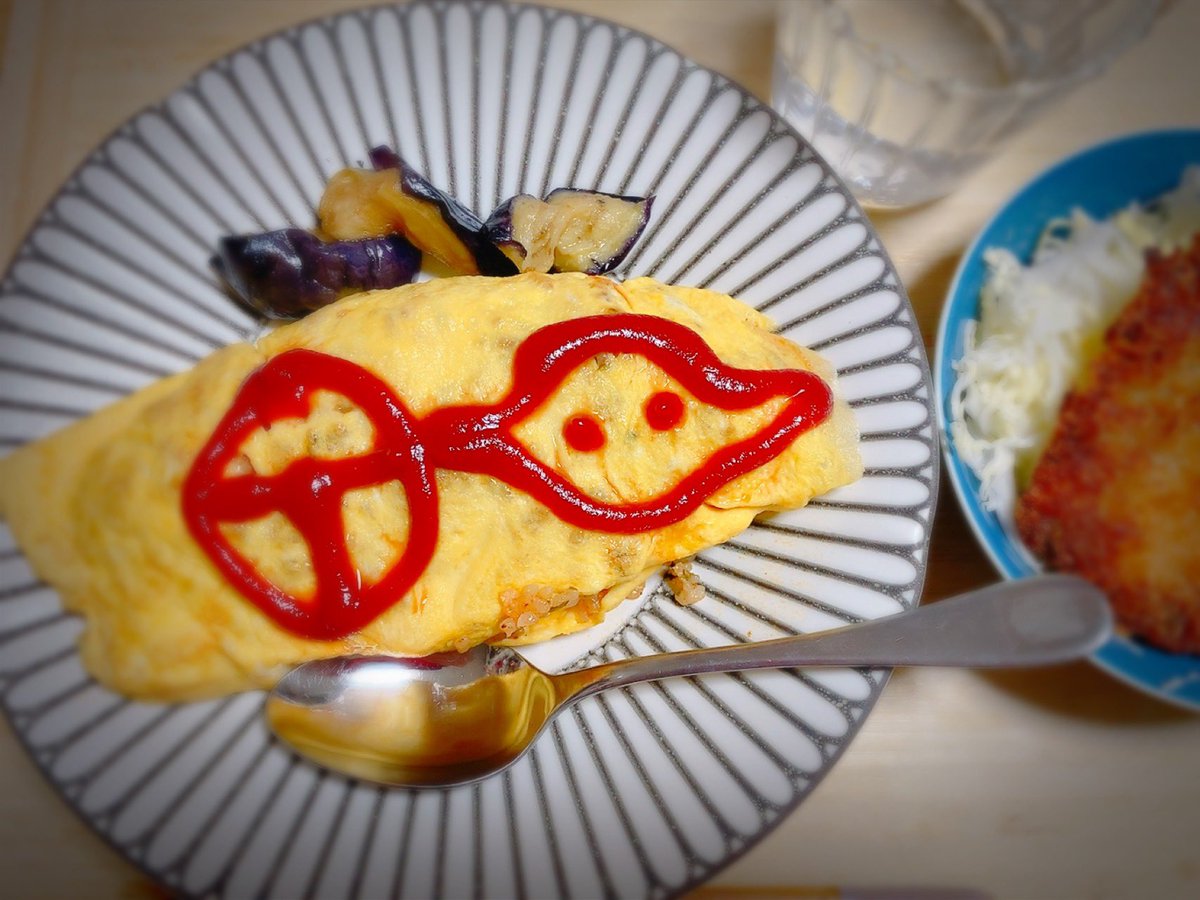 jurixy's tweet photo. 我らの飯🍚🥚🍅 https://t.co/KF1gxm6okP