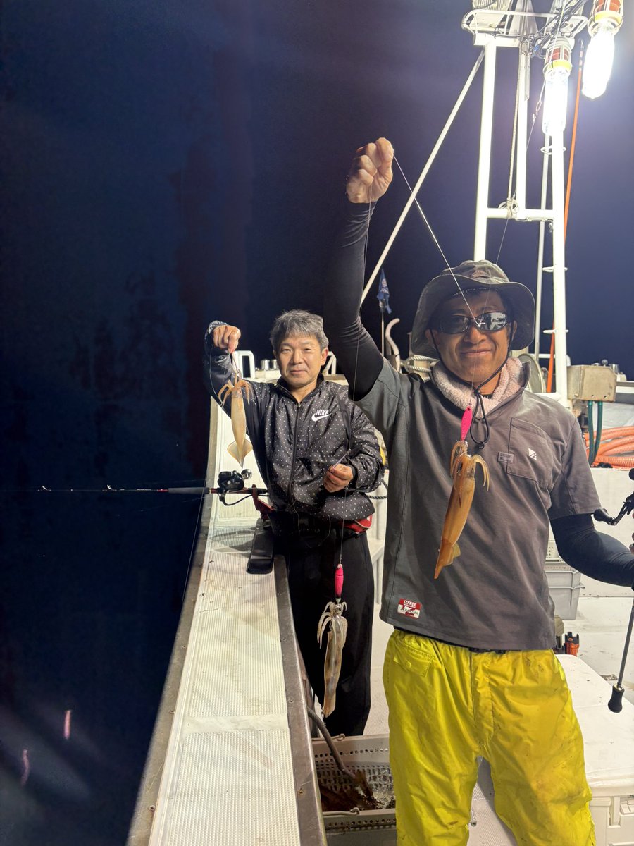 ykryujin's tweet photo. 今夜はフィーバー🦑
すでに90杯超の方もいます https://t.co/I0NgxfAIcw