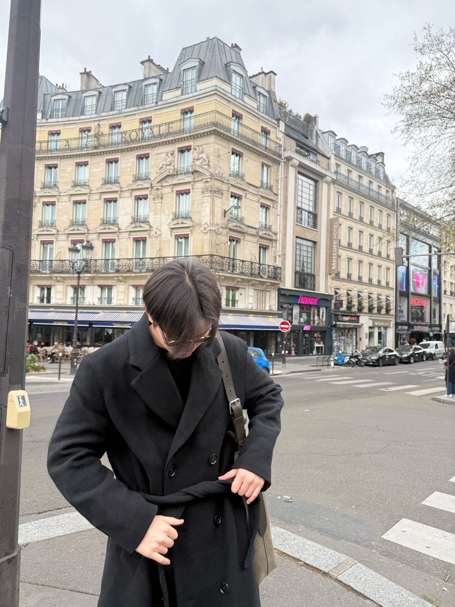 yngte's tweet photo. สุดหล่ออออ 😭😭

#williamjkp https://t.co/TEXaXikEAF