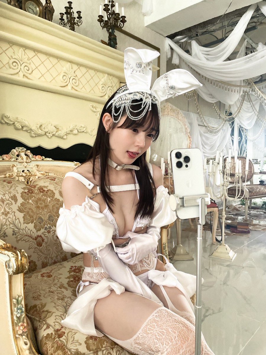 ko_no_e's tweet photo. 神衣装ᵕ̩̩_ᵕ🐰🤍 https://t.co/5fbj0znFAd