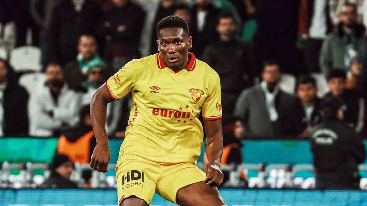 _thiagostorm's tweet photo. 🚨Inter têm conversas em andamento com o zagueiro Héliton, de 30 anos, que está livre no mercado. Com 1,96m, o brasileiro esteve na seleção da liga turca na temporada 2025/2026 atuando pelo Göztepe. https://t.co/3BLq3VD2ZF