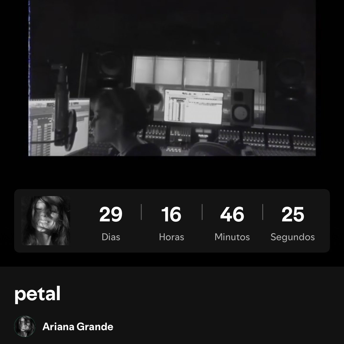 infoari's tweet photo. Entramos OFICIALMENTE no mês de lançamento do “petal”. 🖤 https://t.co/leQoBPfyEi
