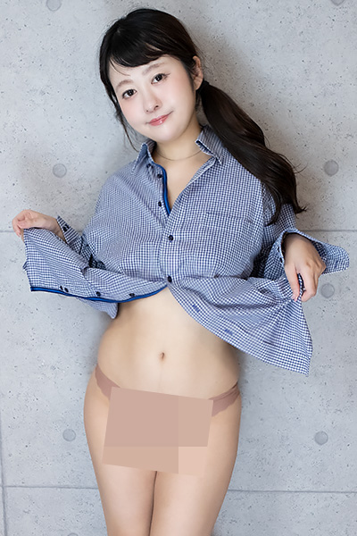 PlusAuction's tweet photo. 【FANZAオークション出品中！】セクシーモデル☆小山夏希ちゃんの私物「シャツとパンティ」とサイン入りインスタントフォトhttps://t.co/HVFegaaVSD宜しくお願い致します。#小山夏希 #水着 #モデル #オークション #撮影会 #被写体 #アイドル #グラビア #コスプレ #舞台 https://t.co/kOugCbEPdx