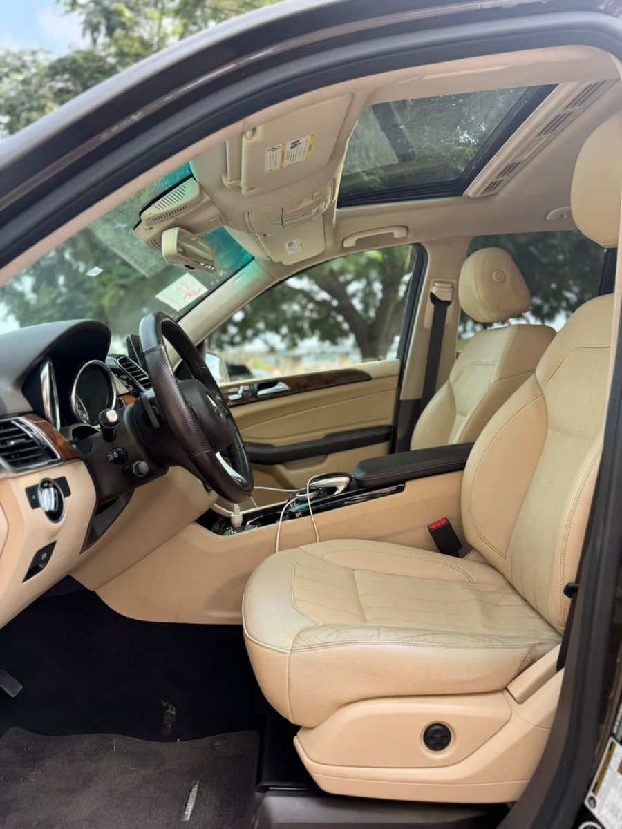 nakwarai_autos's tweet photo. Foreign used 2016 model
Mercedes Benz GLE350
Original duty ✅ 
🏷️N28,000,000

DM/☎️: 07062896758
Abuja📍 https://t.co/4MHbTQdT4o